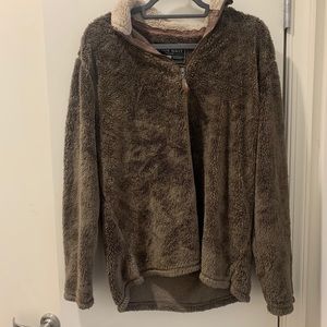 True Grit Sherpa Pullover (L)